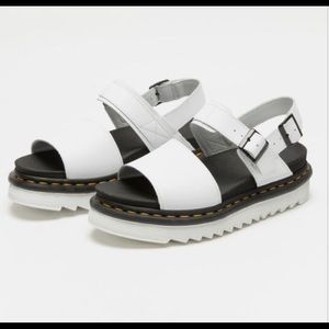 Dr. Martens Voss White Hydro Leather Sandals 7 NIB